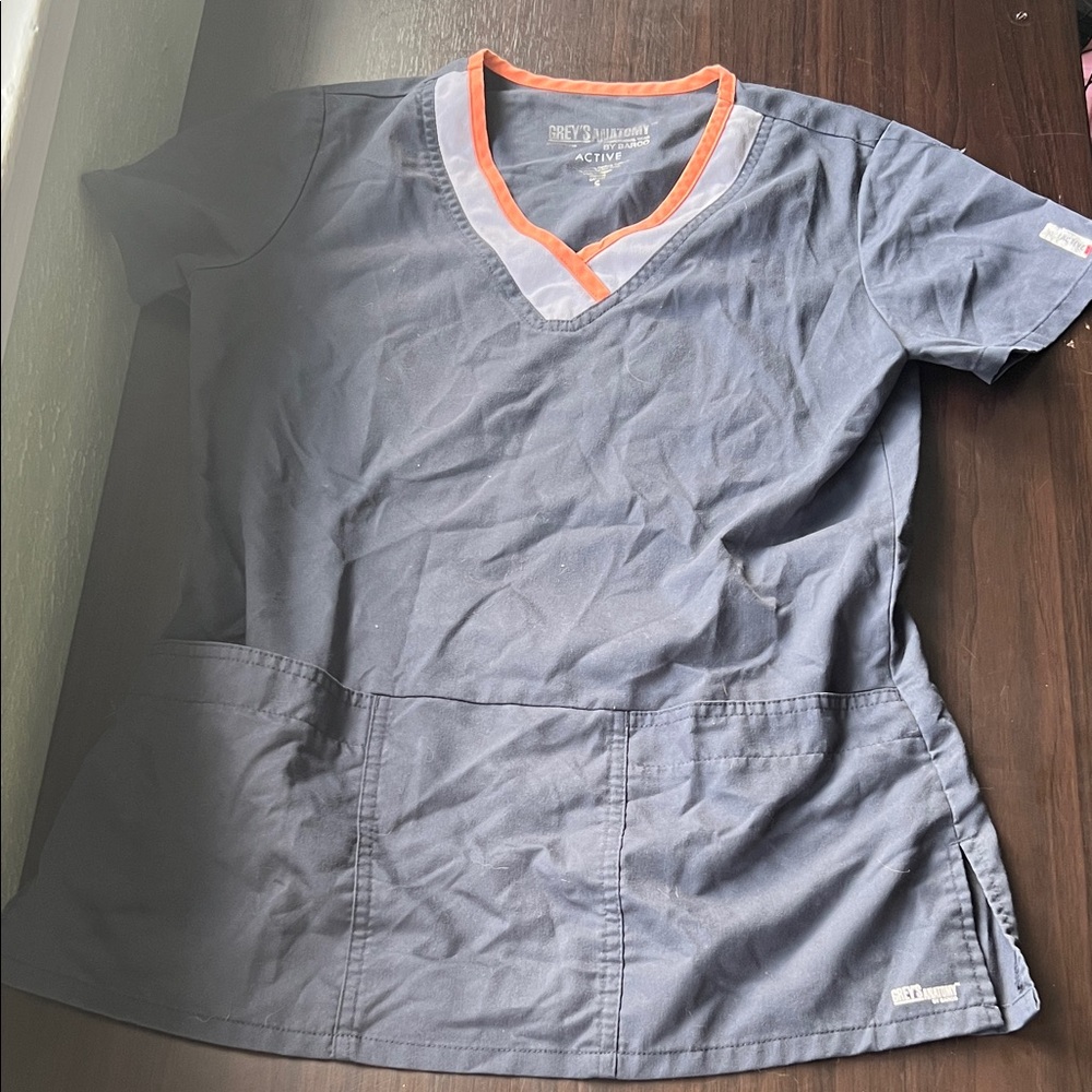 Grey's Anatomy Small Charcoal Scrub Top with Vibrant Orange Trim